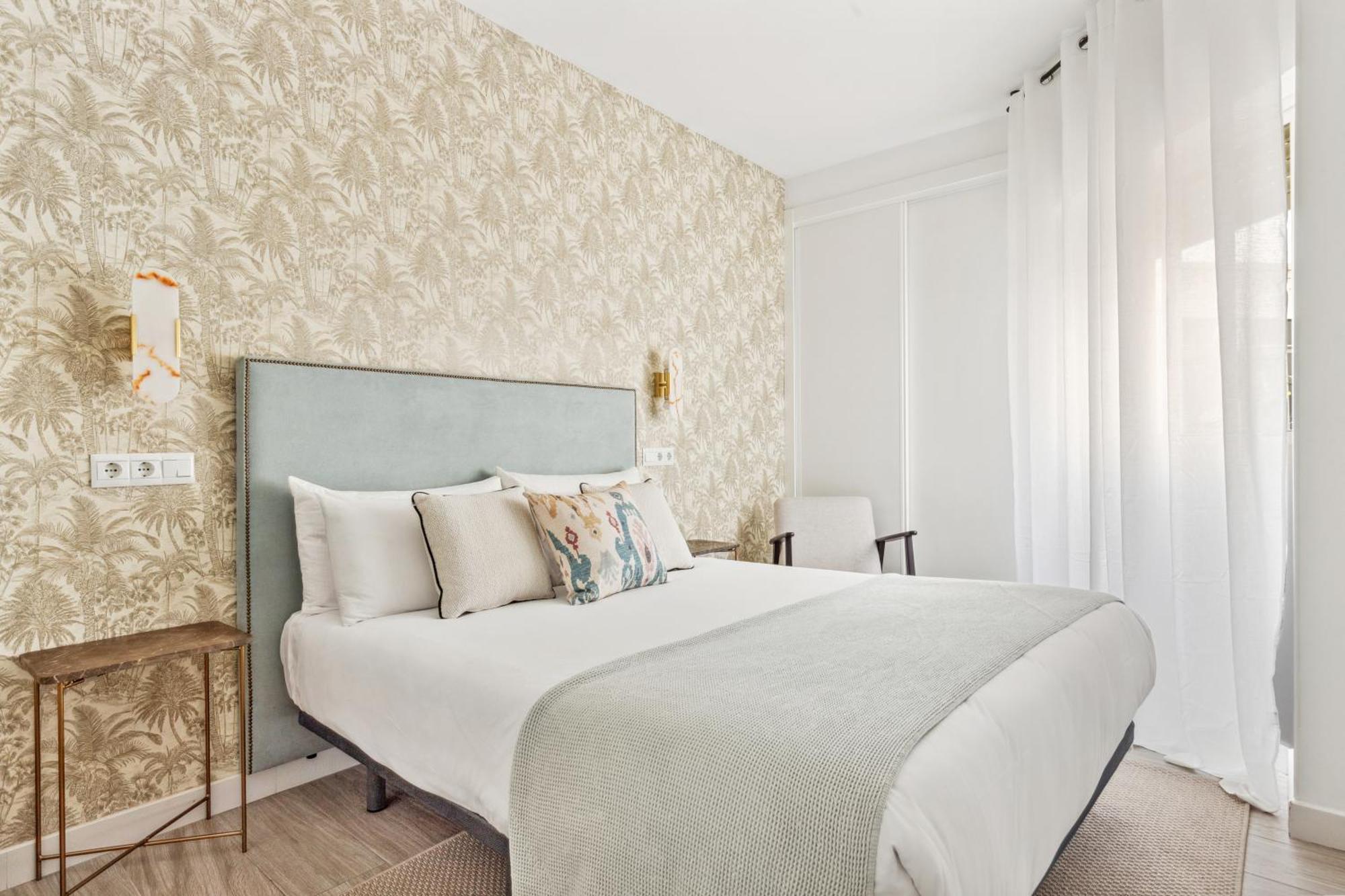 Epidemia & Quite Bedrooms By Ele Apartments Malaga Exterior photo